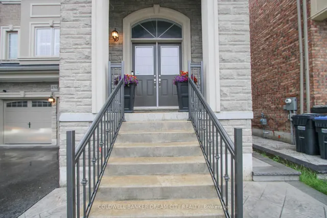 Additional image 3 of 450 Brisdale Dr