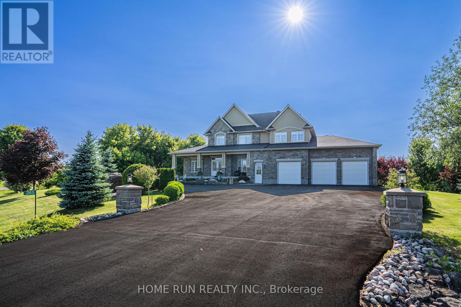 365 WEST LAKE CIRCLE|Ottawa, Ontario K0A1L0