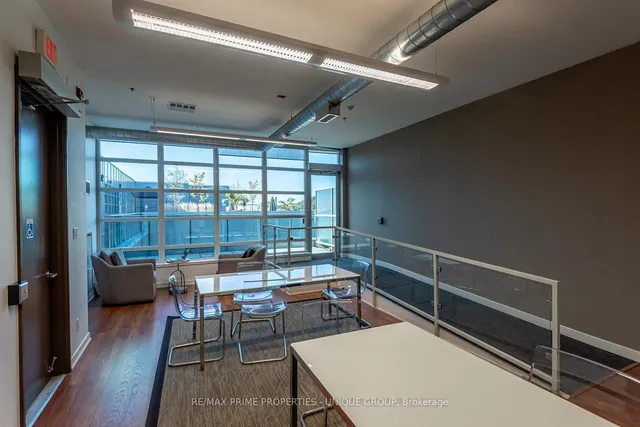 Additional image 39 of 380 Macpherson Ave Unit 209