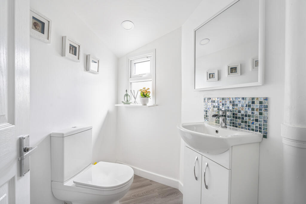 Additional image 9 of Howlands, Welwyn Garden City, Hertfordshire, AL7