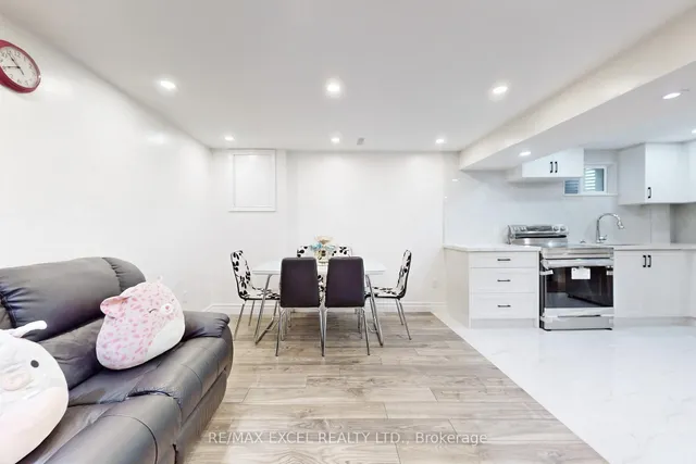 Additional image 34 of 43 Sonmore Dr