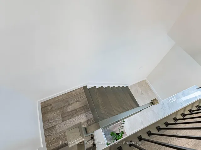 Additional image 27 of 52 Mozart Cres