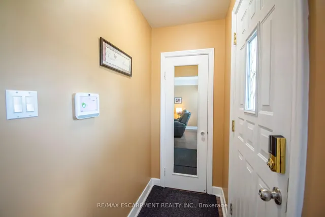 Additional image 5 of 396 Cochrane Rd