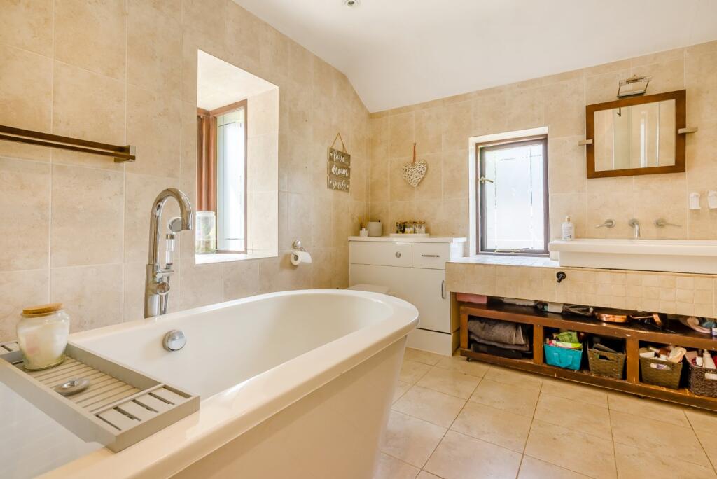 Additional image 51 of Radlett Road, Frogmore, St. Albans, Hertfordshire