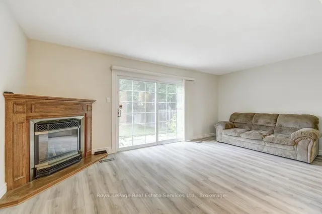 Additional image 17 of 1225 Consort Cres