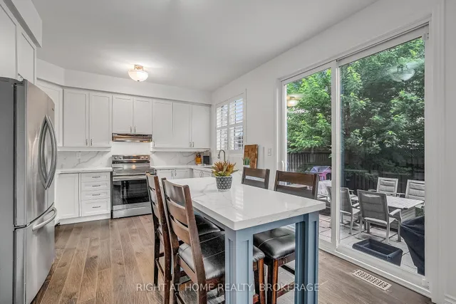 Additional image 16 of 928 Lancaster Blvd