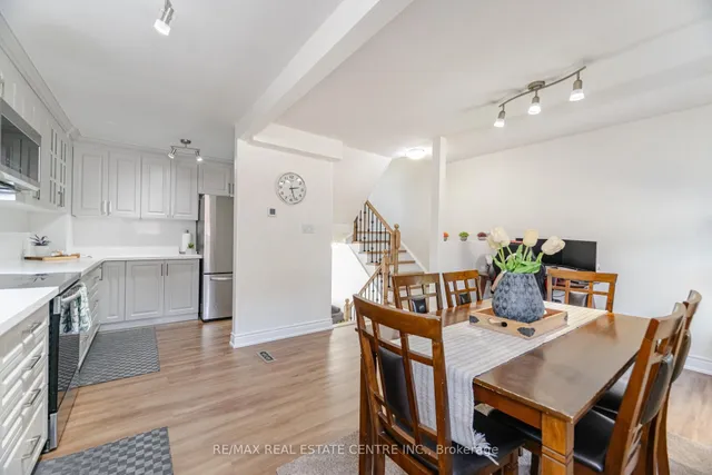 Additional image 15 of 30 Heslop Rd Unit 34