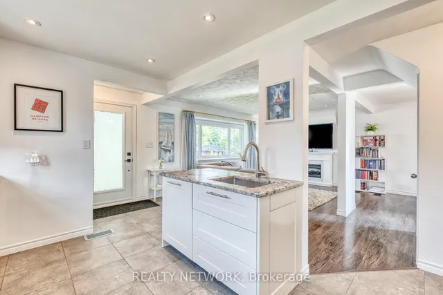 Additional image 9 of 293 East 45th St