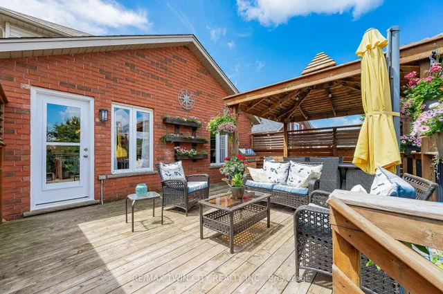 Additional image 36 of 68 Steepleridge St