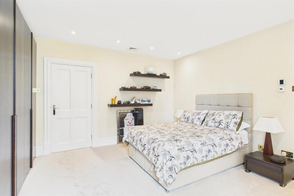 Additional image 19 of Mulberry House, Woodside AL9 6DD