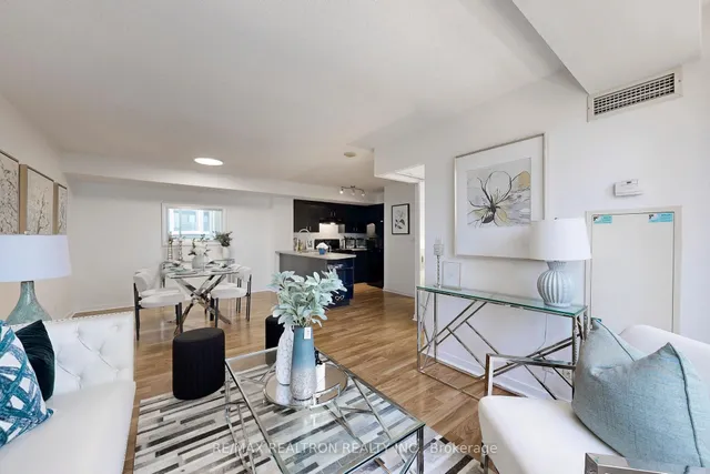 Additional image 8 of 76 Shuter St Unit 808