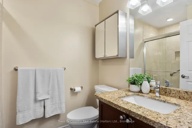 Additional image 10 of 258 Malick St