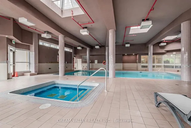 Additional image 10 of 3233 Eglinton Ave Unit 1107