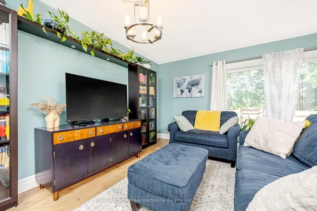 Additional image 14 of 633 Woodward Ave