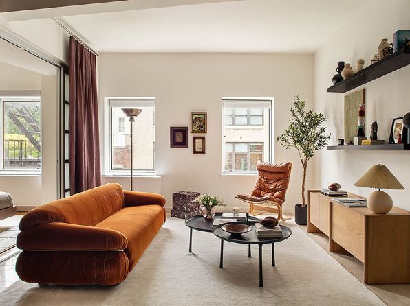 204 W Houston St APT 4B, New York, NY 10014