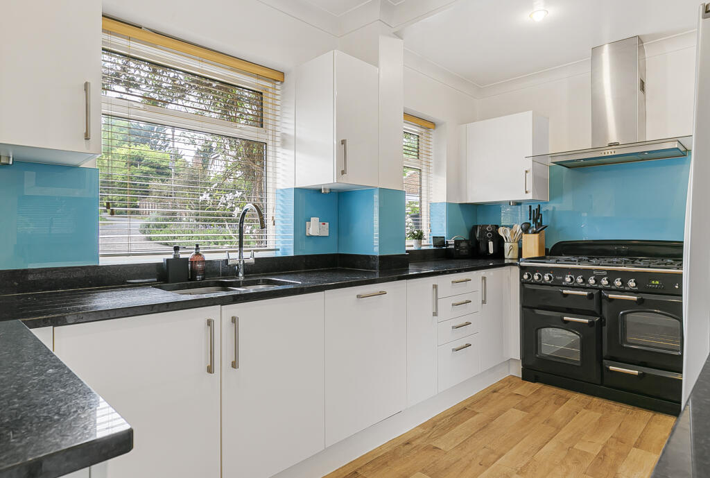 Additional image 3 of Canonsfield, Welwyn, Hertfordshire, AL6