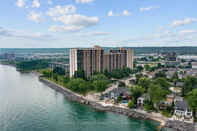 500 GREEN Rd Unit 218