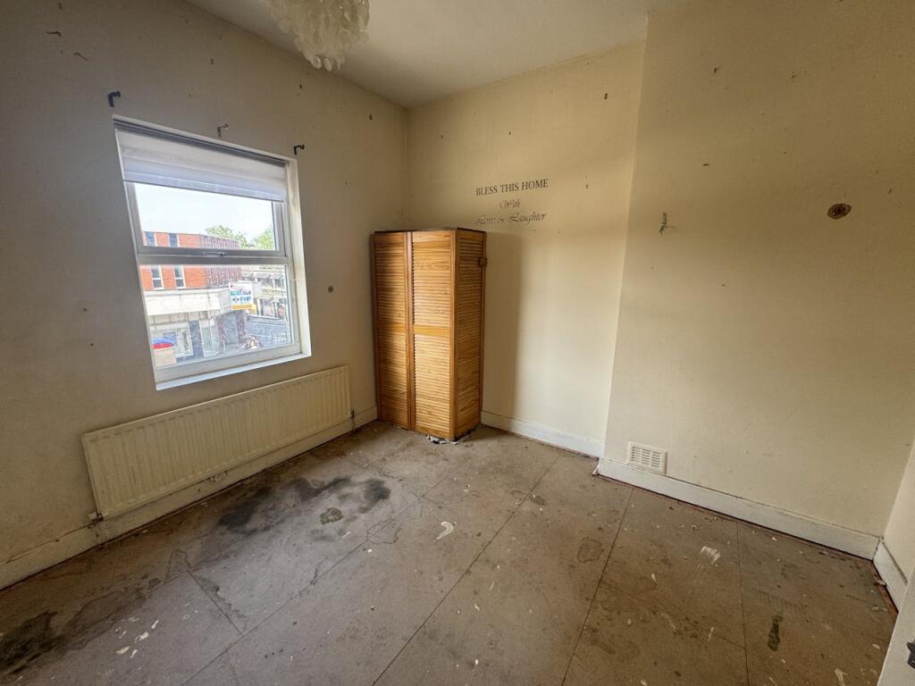 房产图片 4 - 英国伯明翰Acocks Green区Warwick Road 1113-1115号, 邮编 B27 6RA