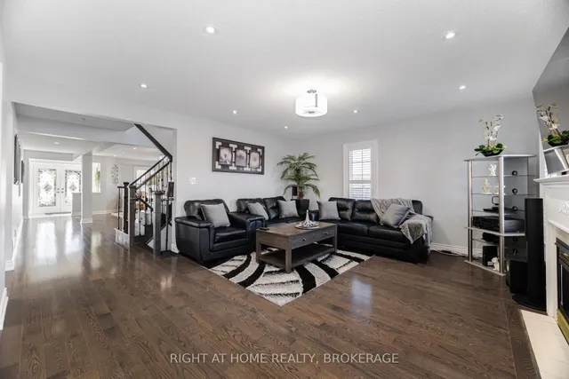 Additional image 10 of 2226 Viking Cres