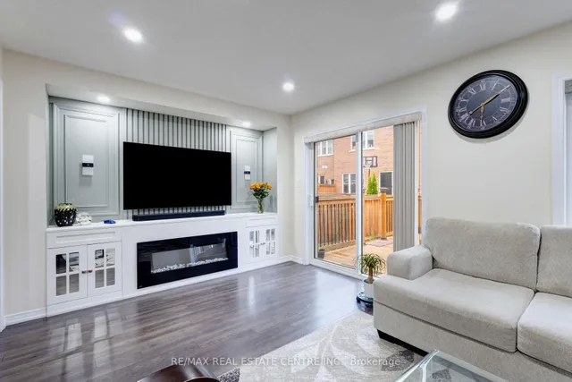 Additional image 12 of 11 Hoover Rd