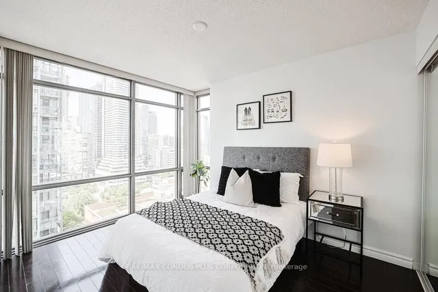 Additional image 14 of 38 Grenville St Unit 1909