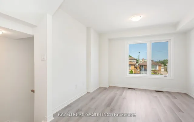 Additional image 4 of 16 Reid Ave Unit 8