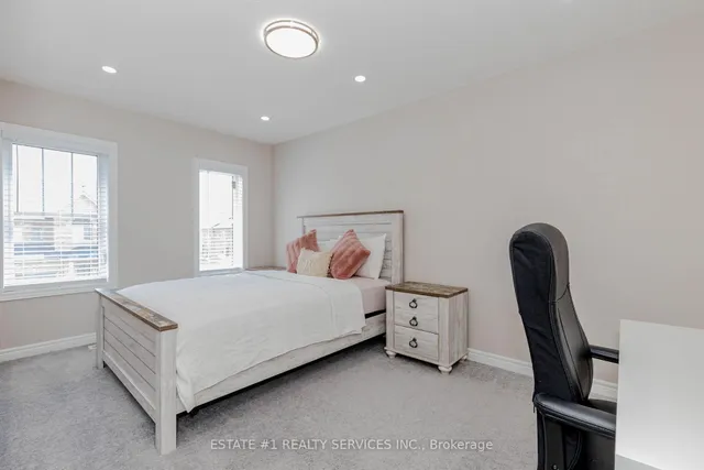 Additional image 35 of 128 Finegan Circ