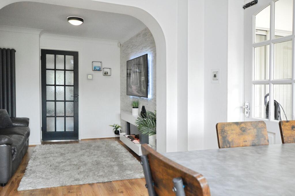 Additional image 5 of Vicarage Gardens, Flamstead, AL3