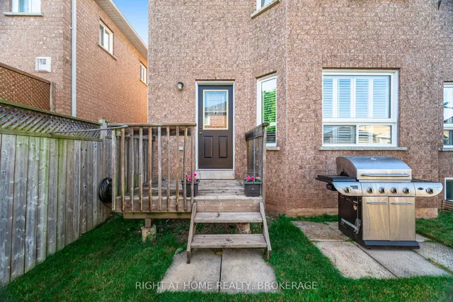 Additional image 44 of 2226 Viking Cres