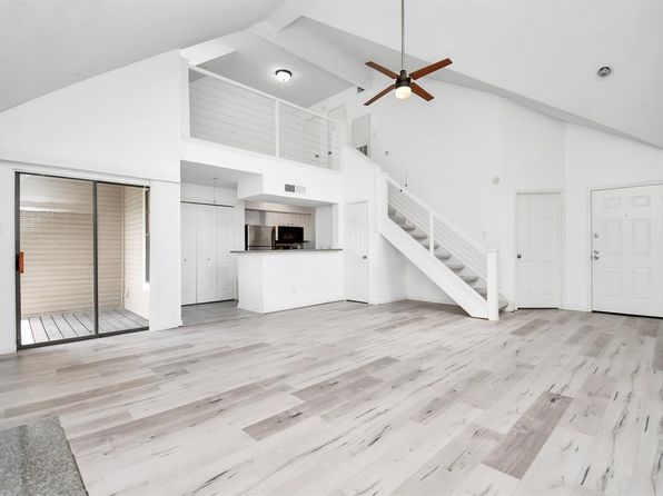 2300 Old Spanish Trl, Houston, TX 