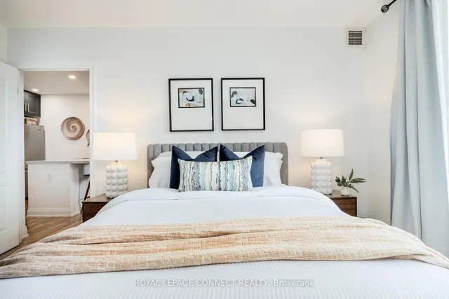 Additional image 25 of 2088 Lawrence Ave Unit 308