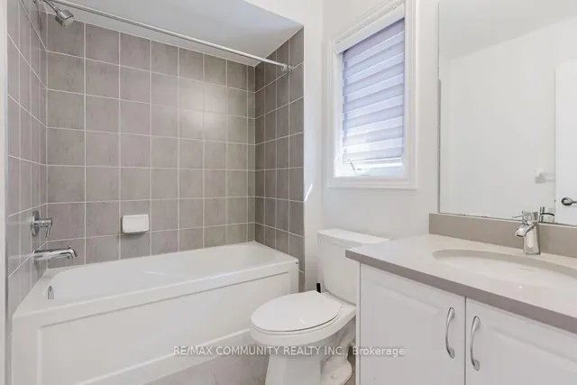 Additional image 34 of 100 Folgate Cres