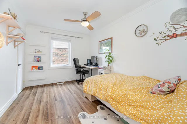 Additional image 12 of 18 Adanac Dr