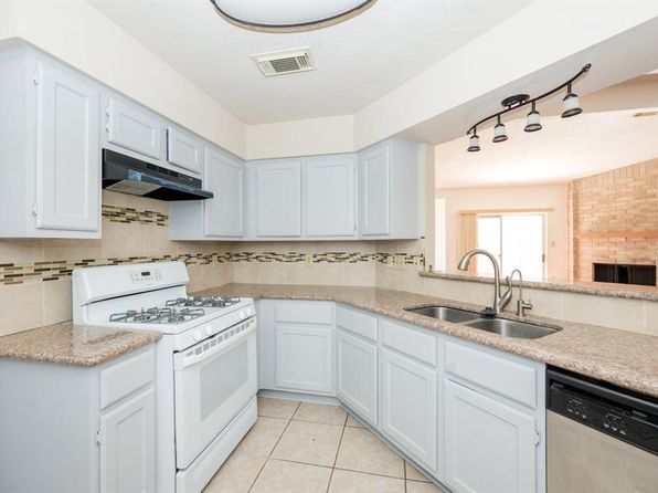 4166 Amir St, Houston, TX 77072