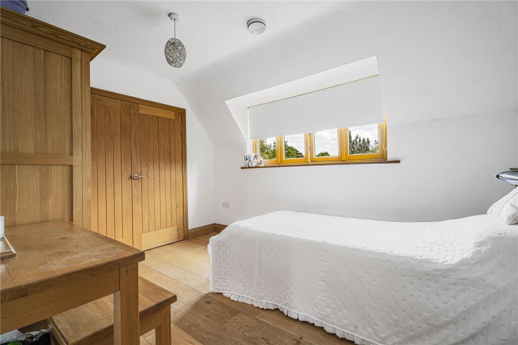 Additional image 13 of Kentish Lane, Brookmans Park, Herts, AL9