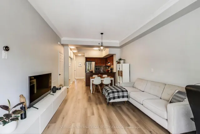 Additional image 4 of 207 Wellesley St Unit 207