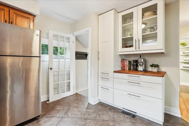 Additional image 36 of 246 East 43rd St