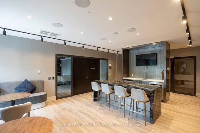 Additional image 45 of 286 Main St Unit 809