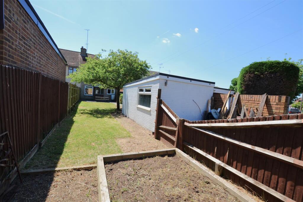 Additional image 4 of Tollgate Road, Colney Heath