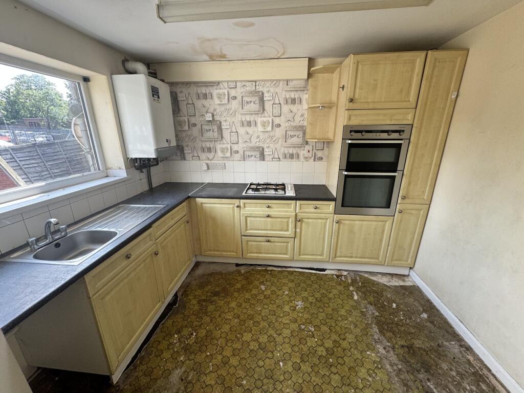 房产图片 8 - 英国伯明翰Acocks Green区Warwick Road 1113-1115号, 邮编 B27 6RA