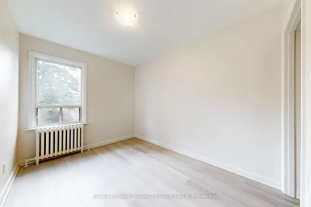 Additional image 19 of 126 A Sixteenth St