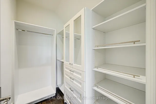 Additional image 33 of 352 Byng Ave