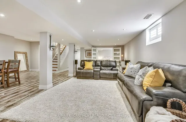 Additional image 33 of 9 Valley Ridge Lane