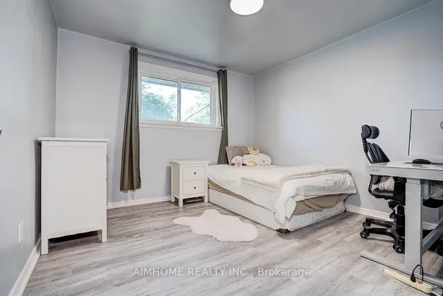 Additional image 23 of 238 KENT Cres