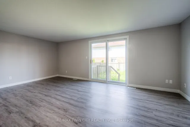 Additional image 9 of 27 Hackberry St