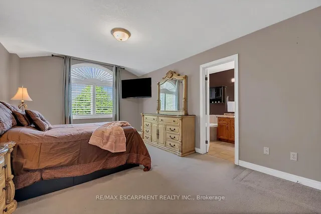 Additional image 23 of 4 Moonstone Crt