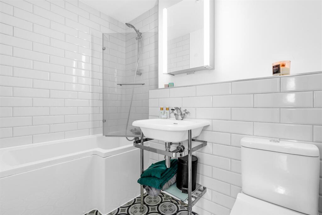 Additional image 8 of Broadwater Road, Welwyn Garden City