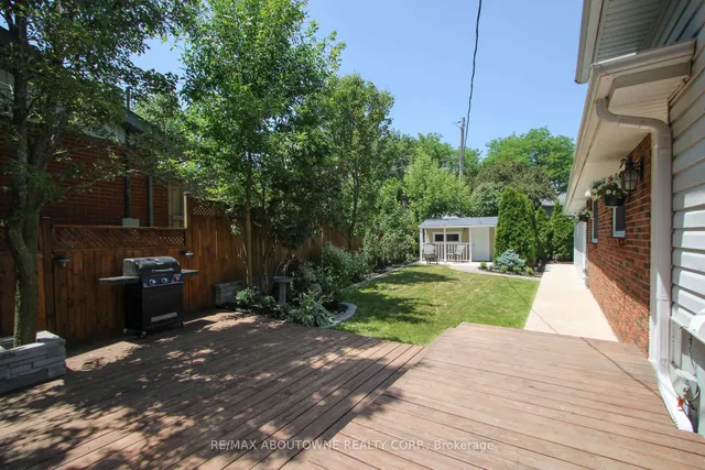 Additional image 33 of 626 Cape Ave