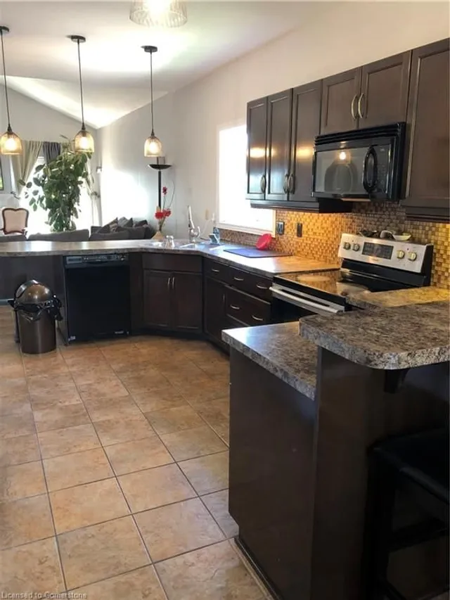 Additional image 6 of 91 Candlewood Dr