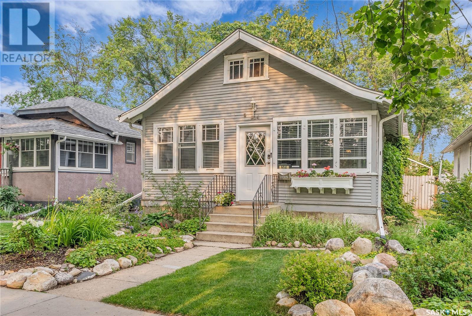 904 9th AVENUE N|Saskatoon, Saskatchewan S7K2Z4